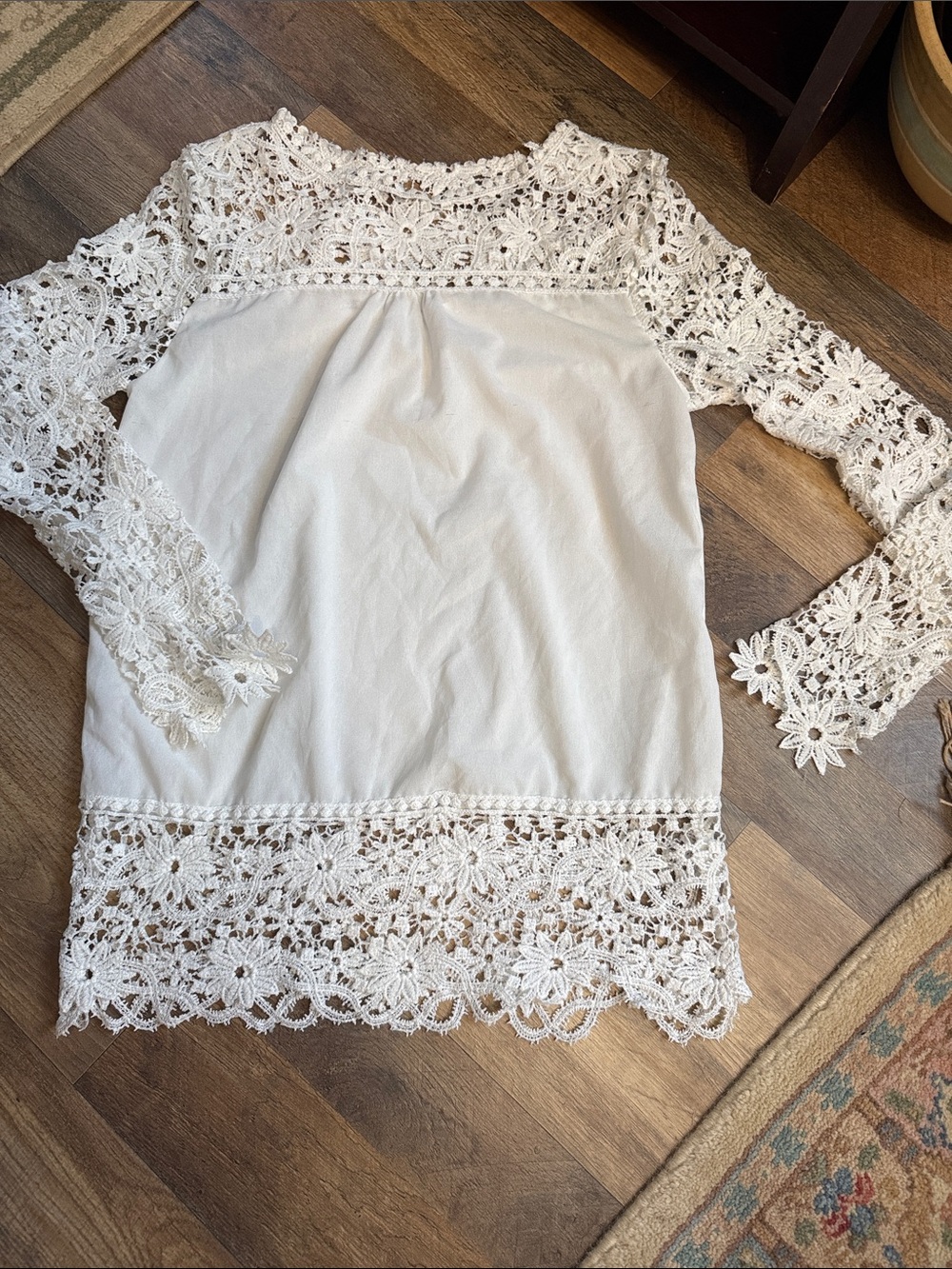 White Crochet Lace Sleeve & Hem Women's Top vintage Y2K